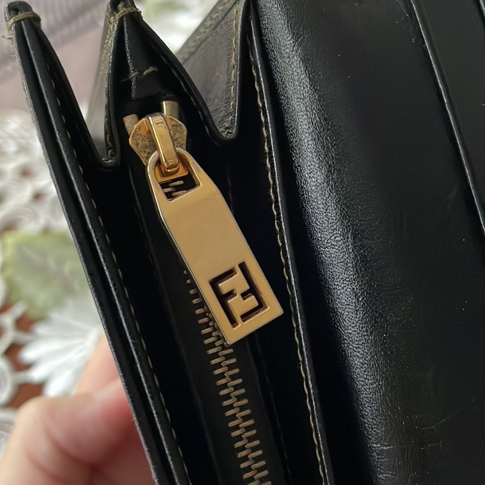 Beautiful Pequin Stripe Fendi Clutch Wallet - Picture 8 of 8
